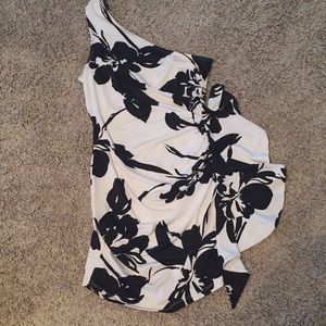 One shoulder B&W flower dress